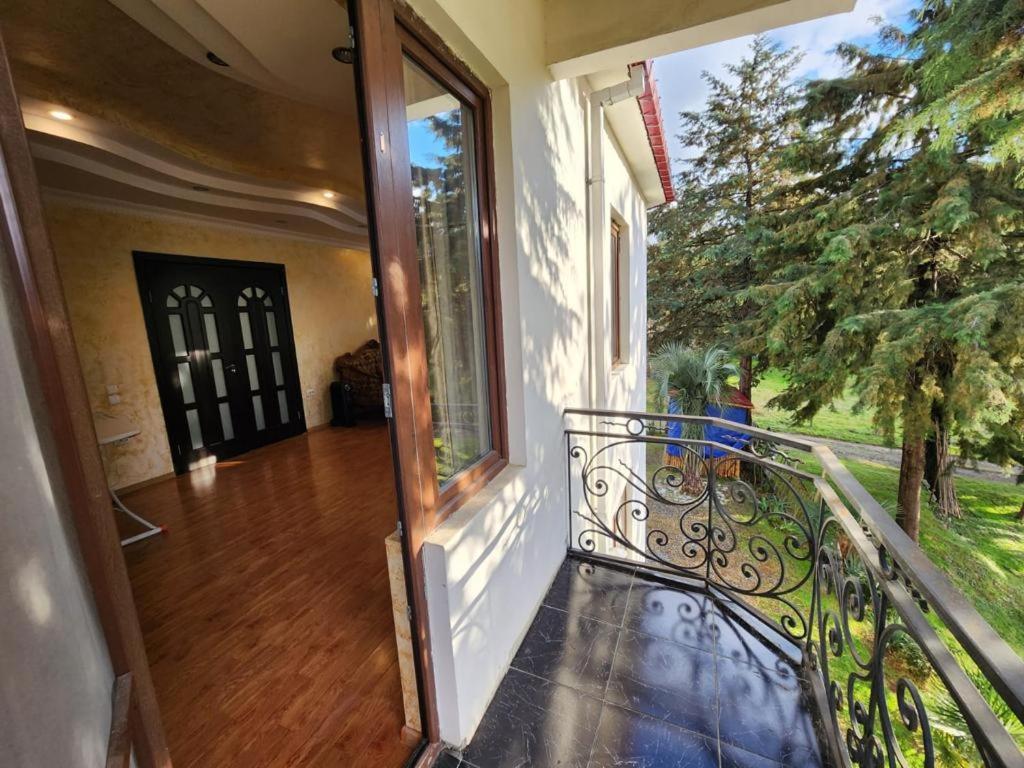 Villa In Chakvi Kültér fotó
